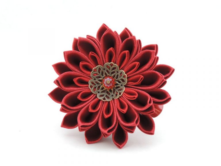 Crizantema rosie evenimente speciale - floare kanzashi satin