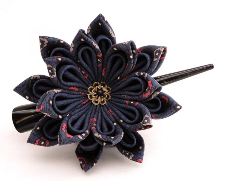 Lotus mare din matase albastra bleumarin- kanzashi handmade