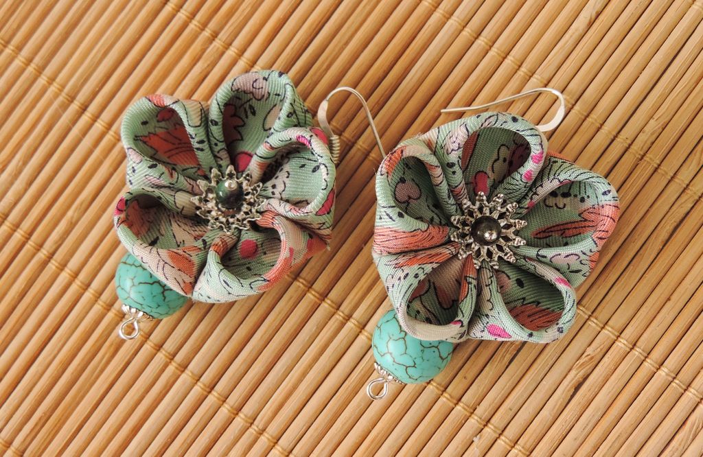 Tutorial: cercei cu flori din mătase material textil și mărgele semiprețioase DIY cum se fac