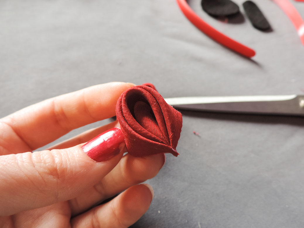 Peony flower tutorial - first petal almost finished