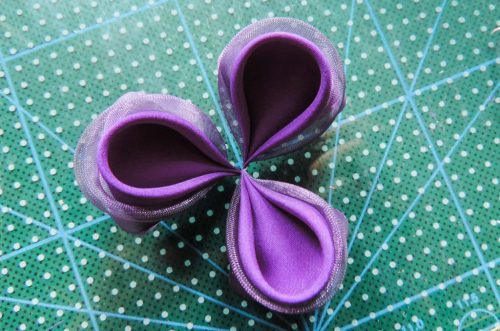 Trei petale rotunde duble - Tutorial floare de iris matase organza