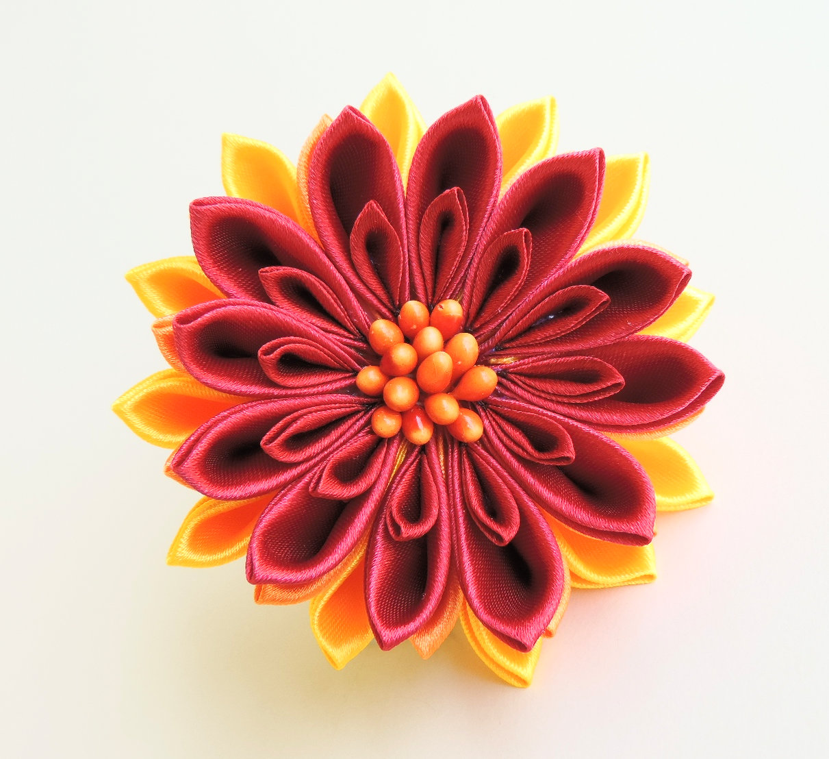 Intense satin chrysanthemum - DIY tutorial