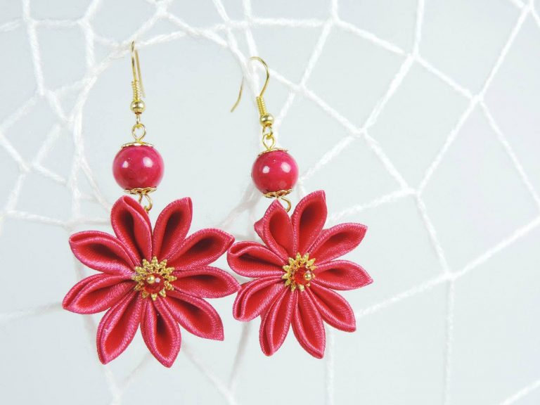 Fabric flower earrings - dark pink