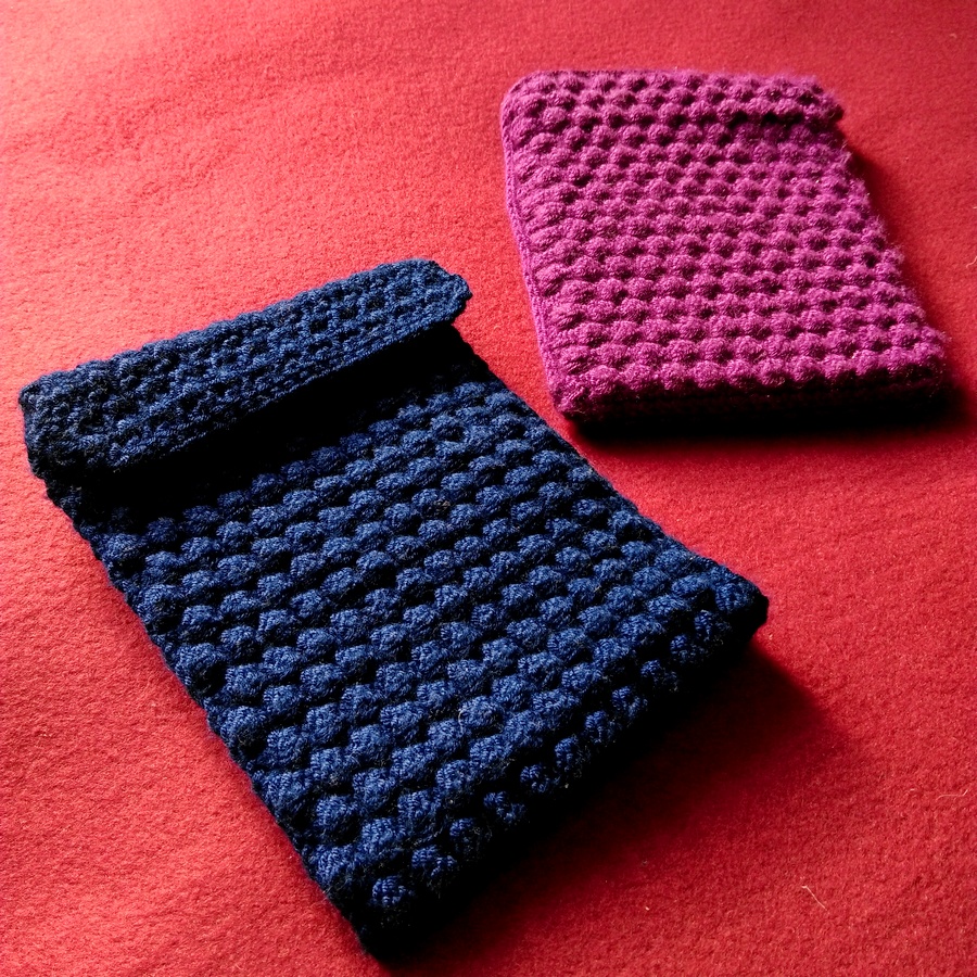 Bobble wrap crochet Kindle case 1